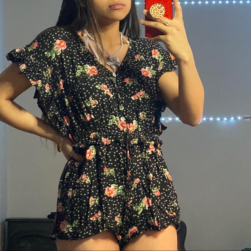 Flower romper - Picture 3 of 4